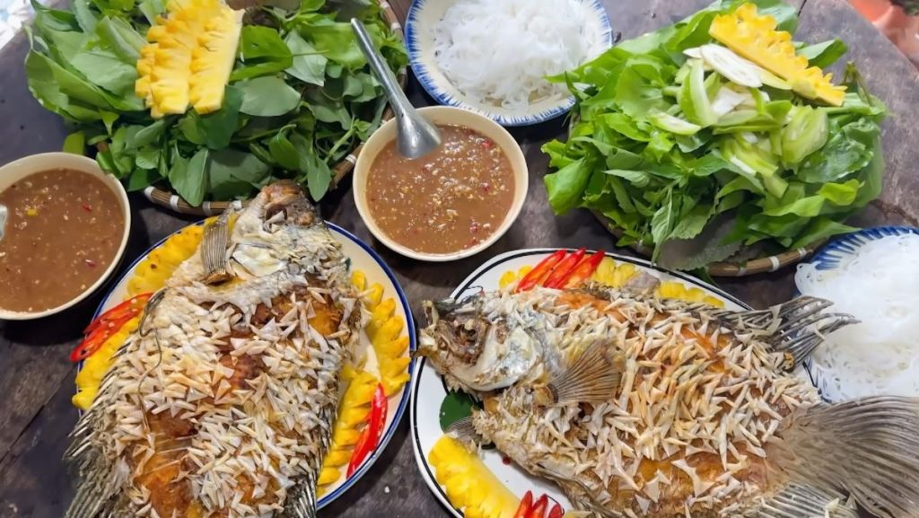 Cá tai tượng chiên xù – Món “quốc dân” tại Làng Cá Cần Thơ